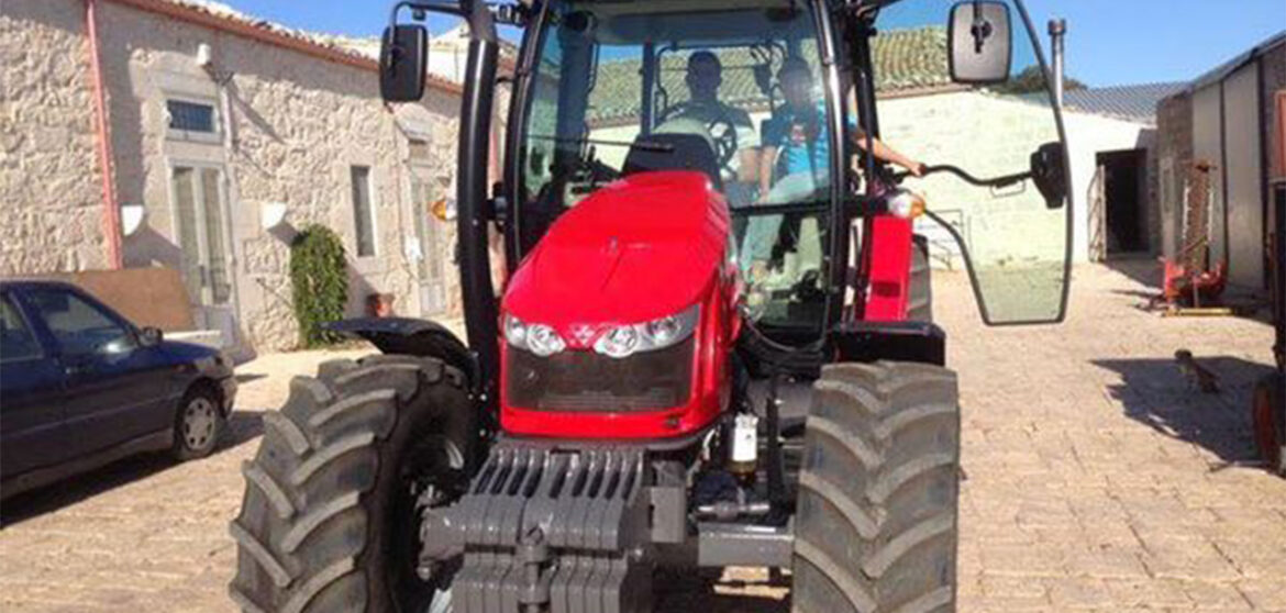 Massey Ferguson 5609 - Brafa Macchine agricole